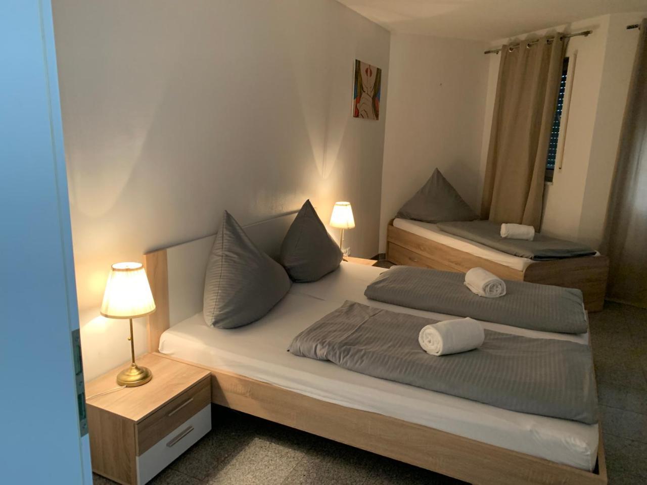 Kn Kahtan Boarding House Lejlighed München Eksteriør billede