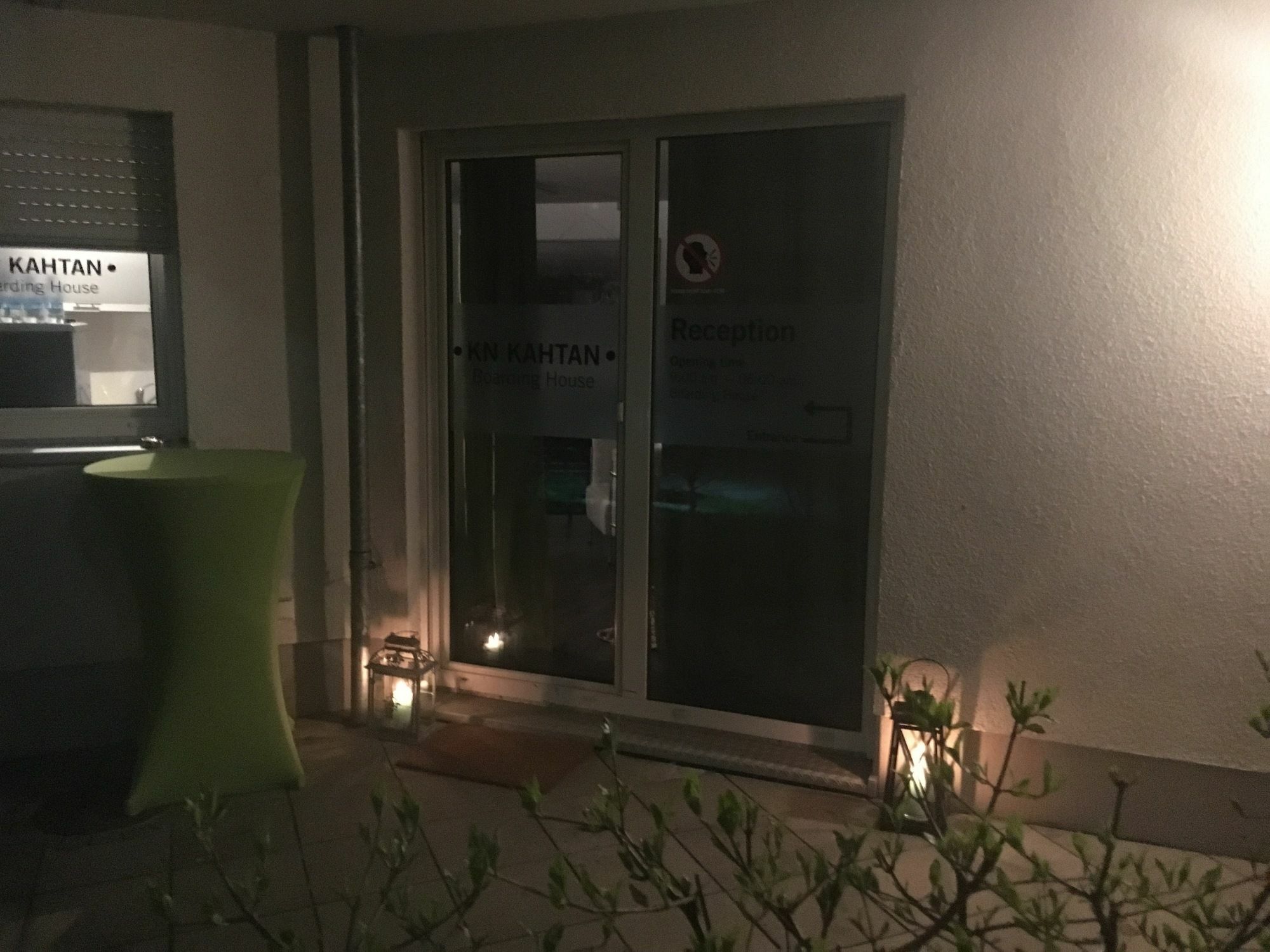 Kn Kahtan Boarding House Lejlighed München Eksteriør billede