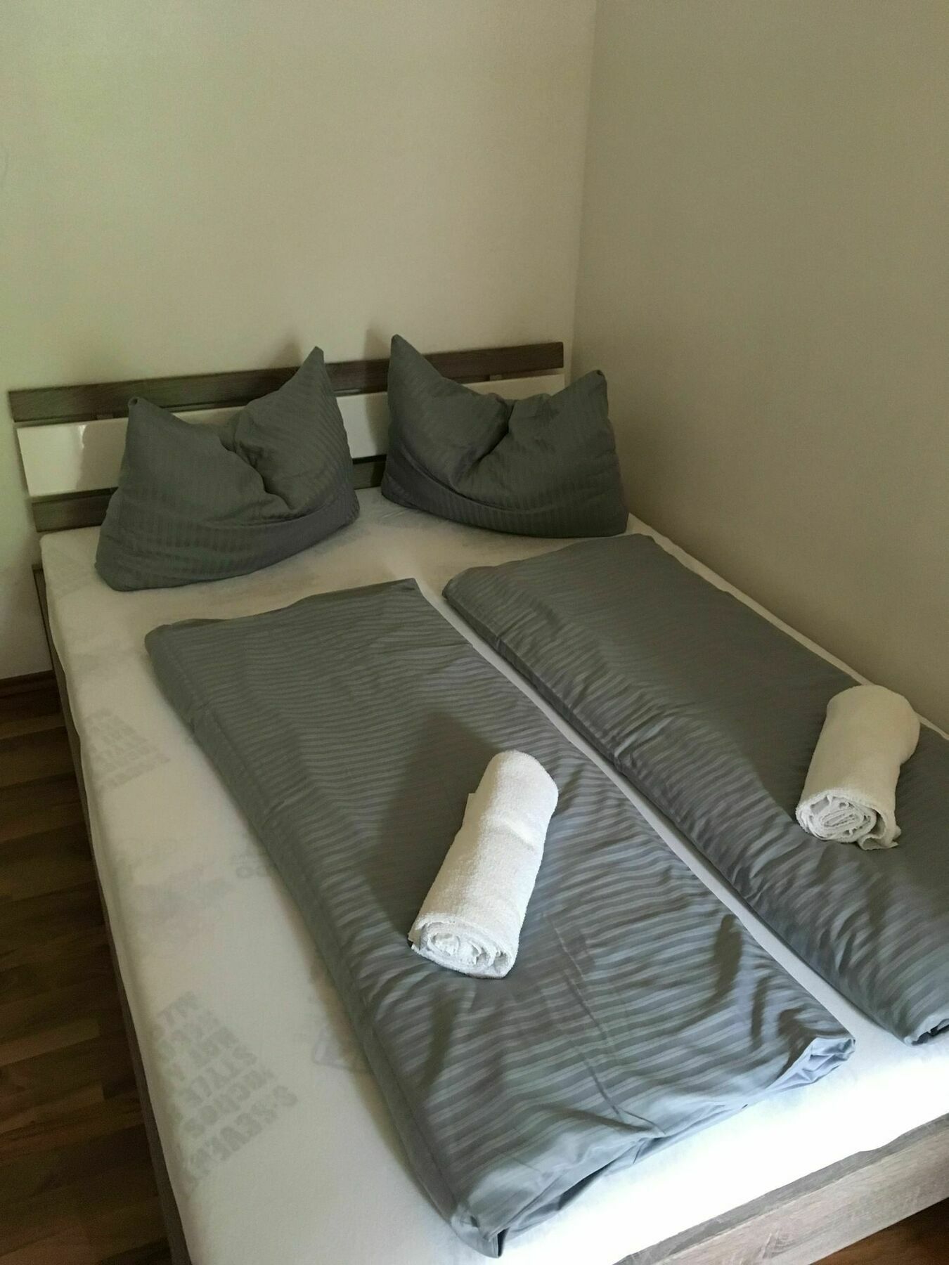 Kn Kahtan Boarding House Lejlighed München Eksteriør billede