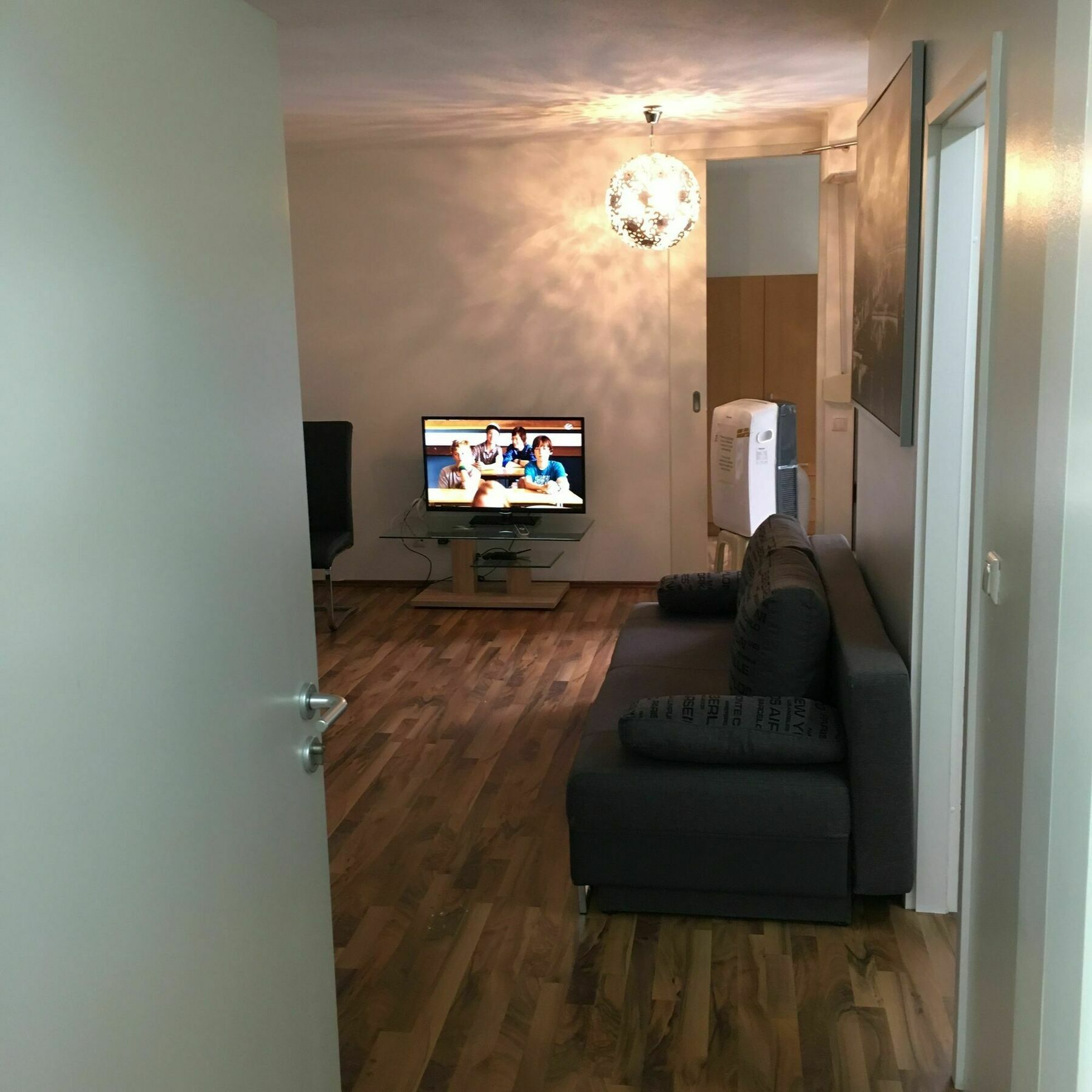 Kn Kahtan Boarding House Lejlighed München Eksteriør billede