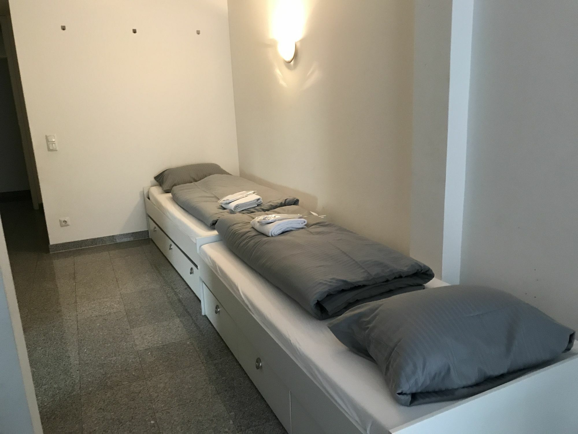 Kn Kahtan Boarding House Lejlighed München Eksteriør billede