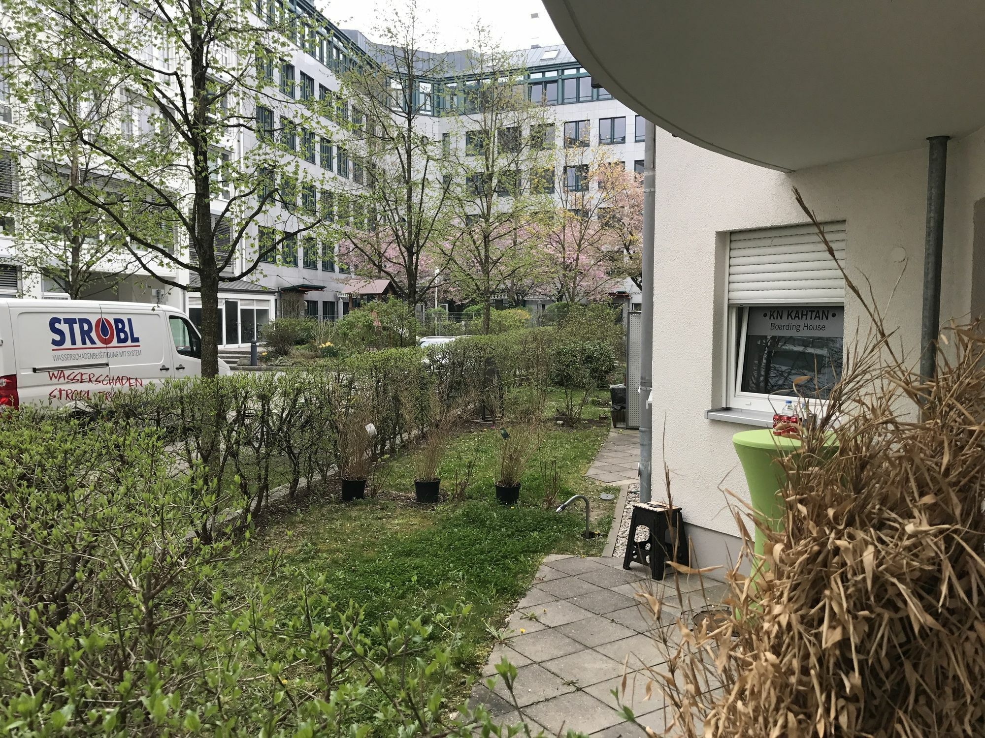 Kn Kahtan Boarding House Lejlighed München Eksteriør billede
