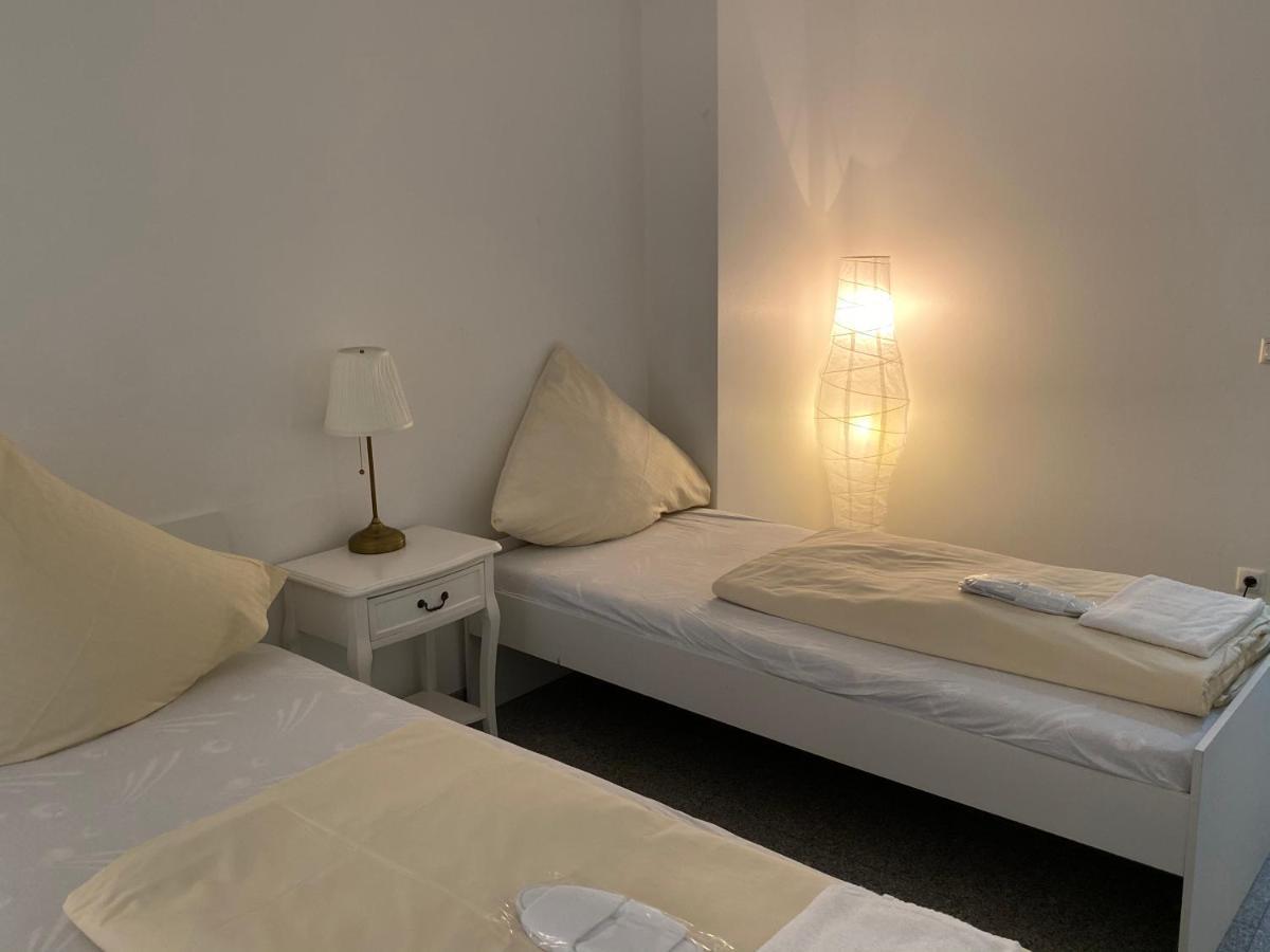 Kn Kahtan Boarding House Lejlighed München Eksteriør billede